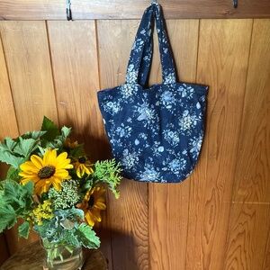Small quilted blue and white flowery bag!